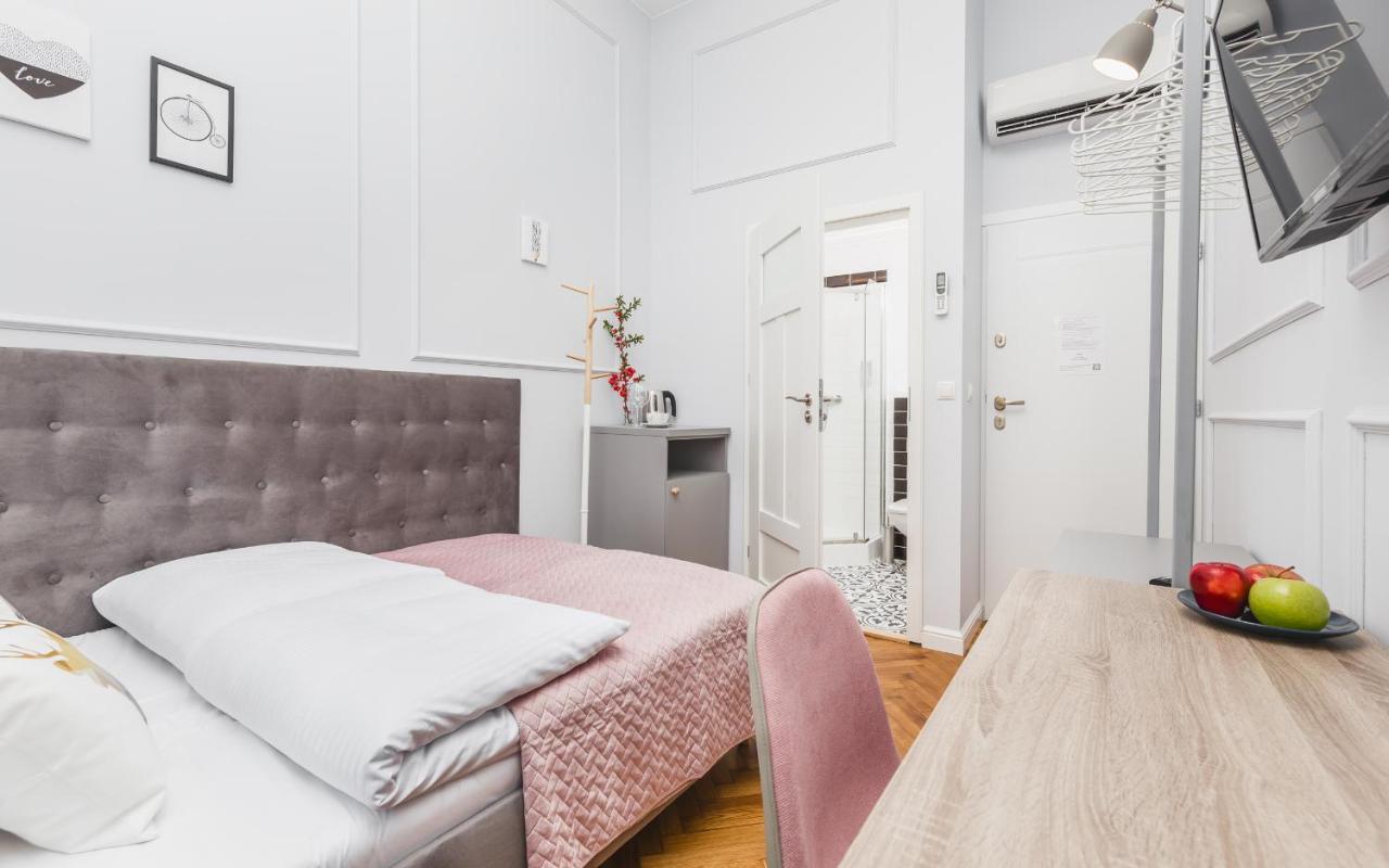 Traveler'S Best Choice - Old Town Guesthouse - By Upstairs Krakow Exterior photo