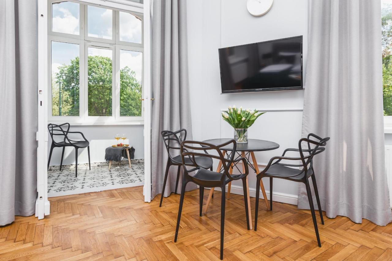 Traveler'S Best Choice - Old Town Guesthouse - By Upstairs Krakow Exterior photo